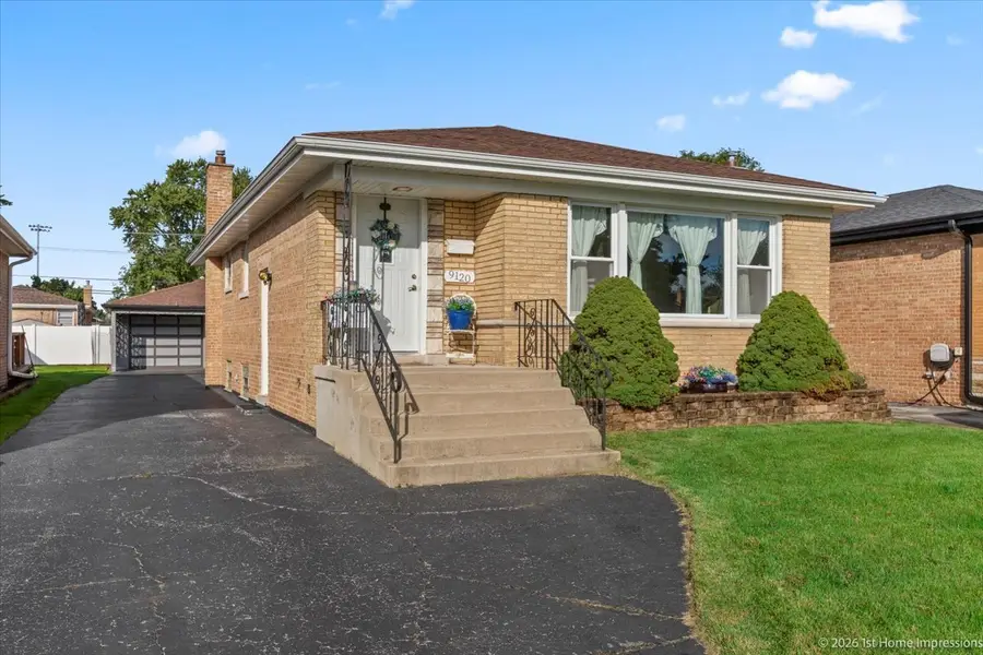 9120 S Clifton Park Avenue, Evergreen Park, IL 60805 - #2