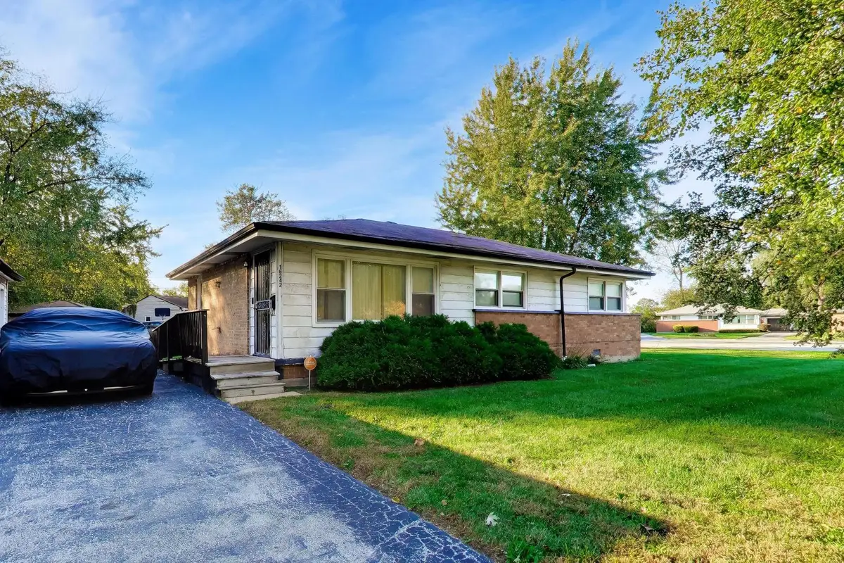 16242 Oxford Drive, Markham, IL 60428 - #1