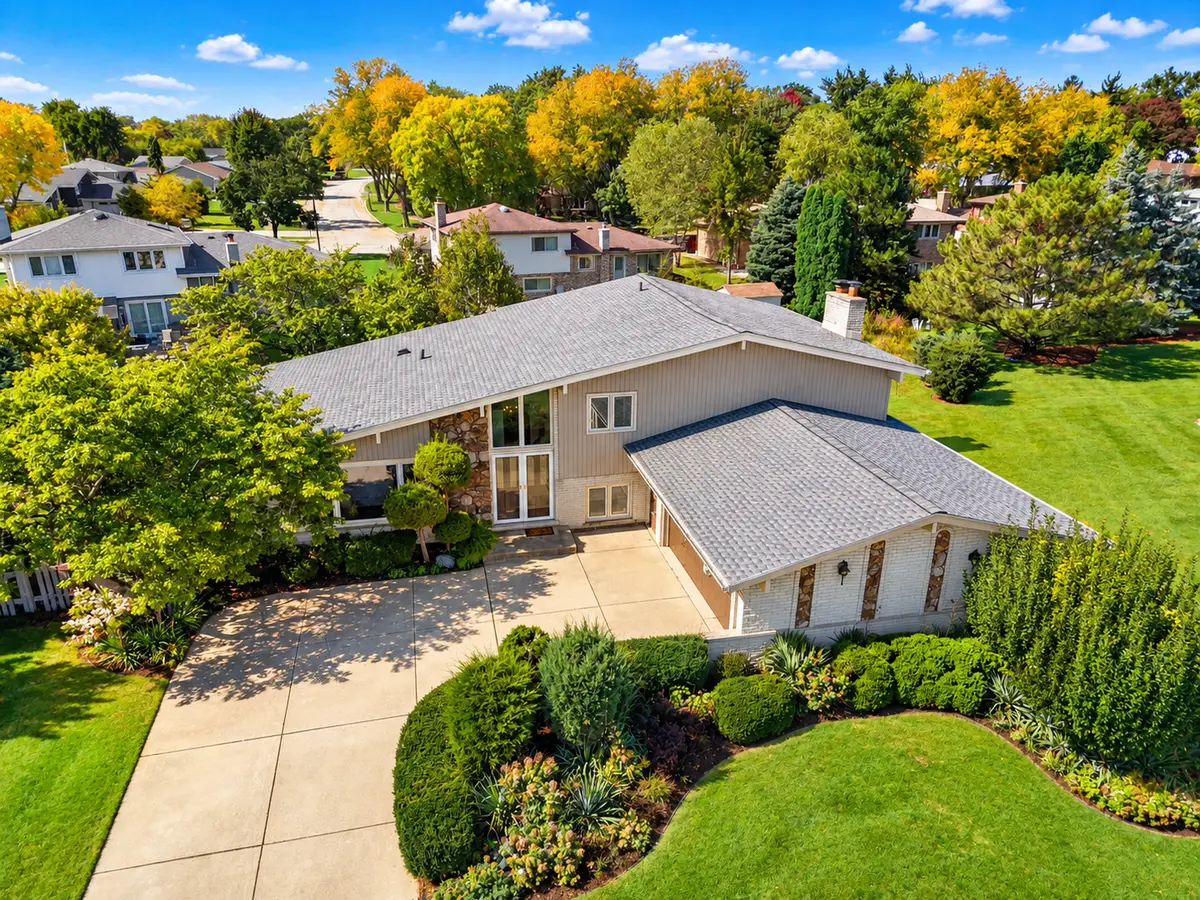 Address Withheld By Seller, Darien, IL 60561 - #1