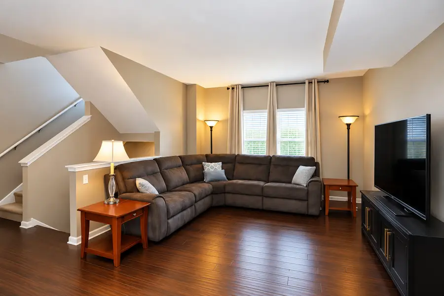 142 Lakeshore Drive, Oswego, IL 60543 - #2