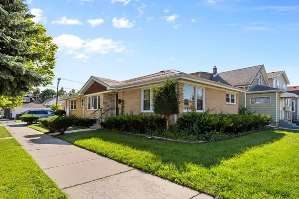 5701 W Henderson Street, Chicago, IL 60634