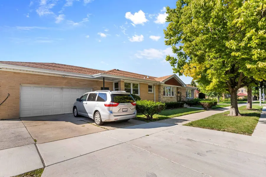 5701 W Henderson Street, Chicago, IL 60634 - #3