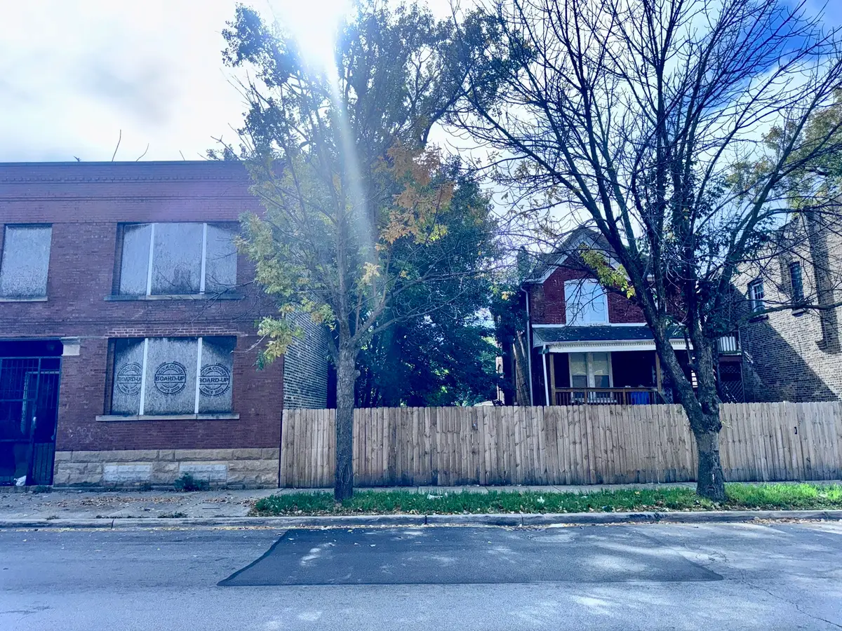 367 E 69th Street, Chicago, IL 60637 - #1