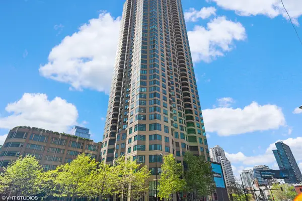 400 N Lasalle Street #-3305, Chicago, IL 60654