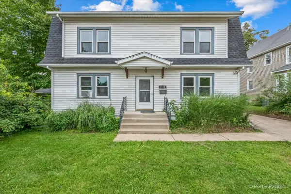 1614 S Carroll Avenue, Freeport, IL 61032