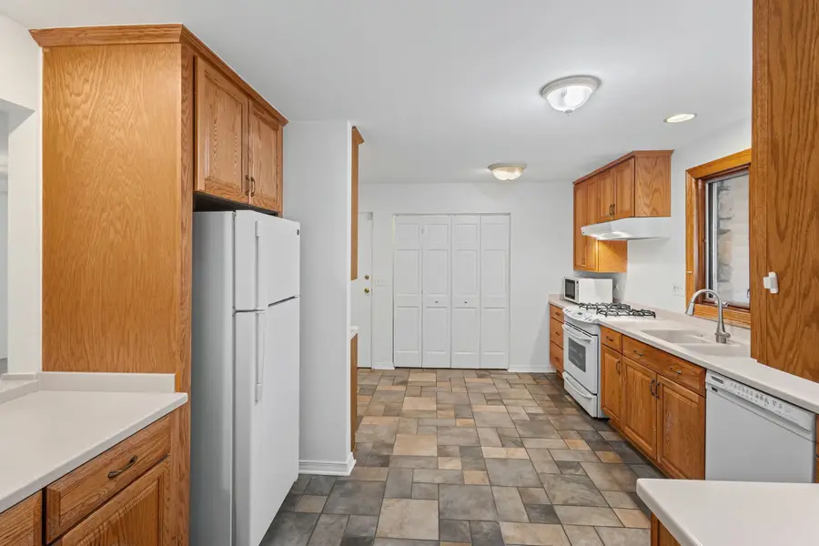 6819 Kincaid Court, Woodridge, IL 60517 - #3