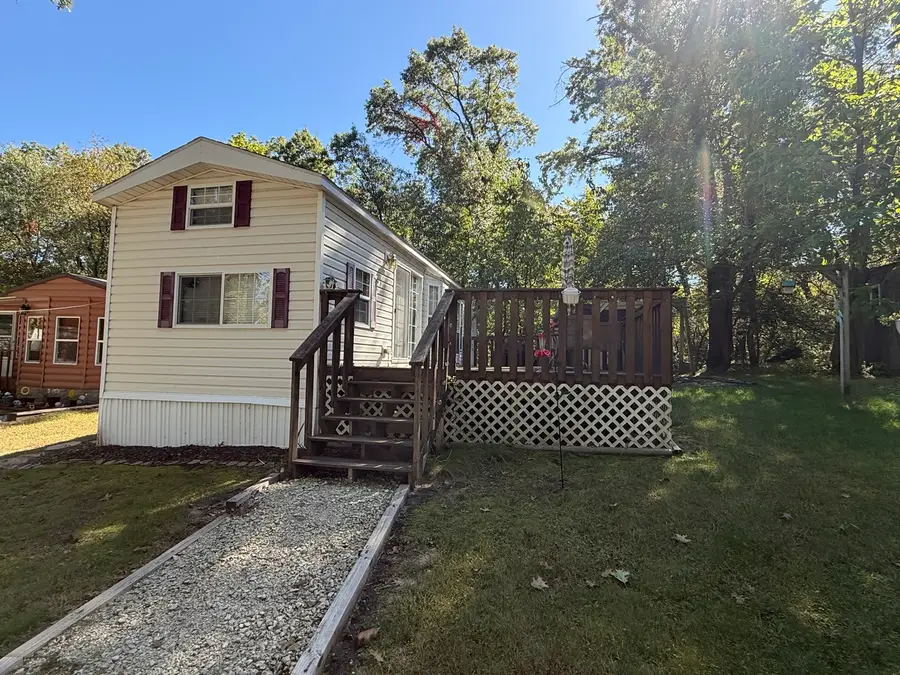 27-18 Woodhaven Lakes, Sublette, IL 61367 - #3