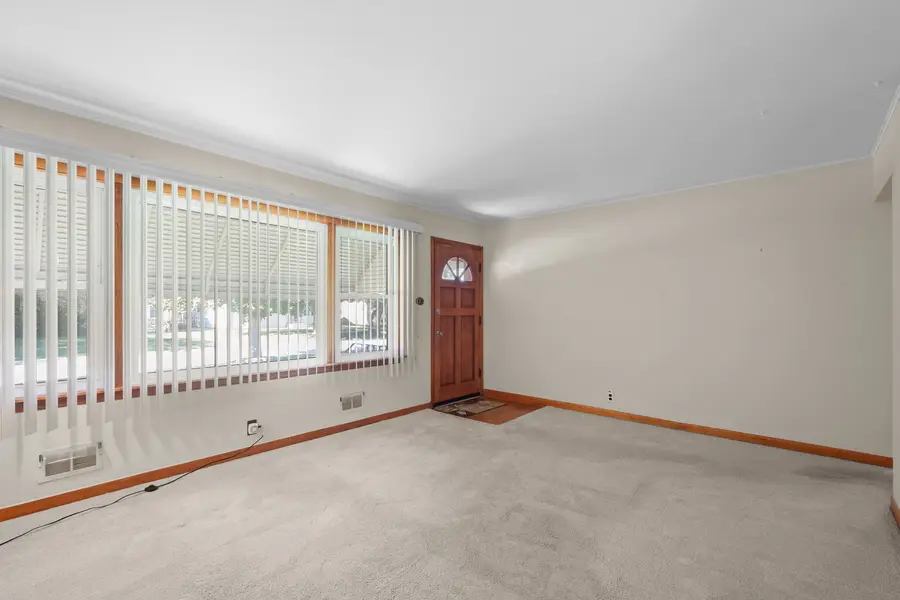 8729 S 51st Avenue, Oak Lawn, IL 60453 - #2
