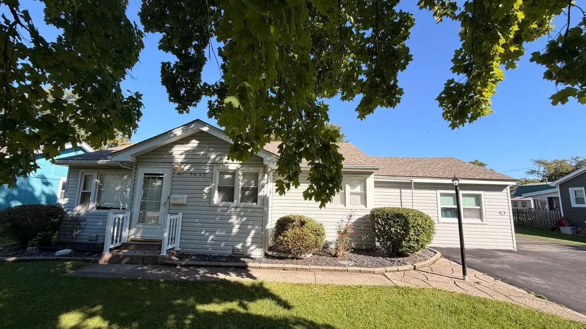 7432 W 109 Street, Worth, IL 60482 - #1