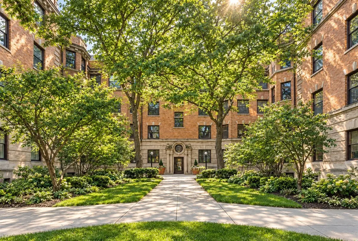 700 W Irving Park Road #A4, Chicago, IL 60613 - #1