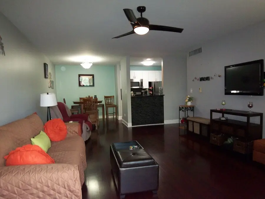 1926 Prairie Square #108, Schaumburg, IL 60173 - #3