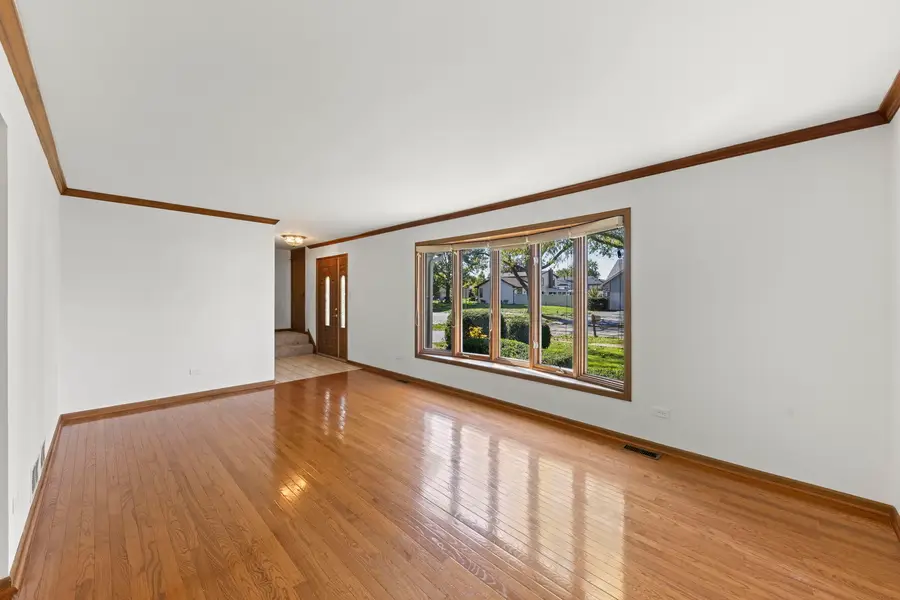 8421 Chelsea Lane, Woodridge, IL 60517 - #3