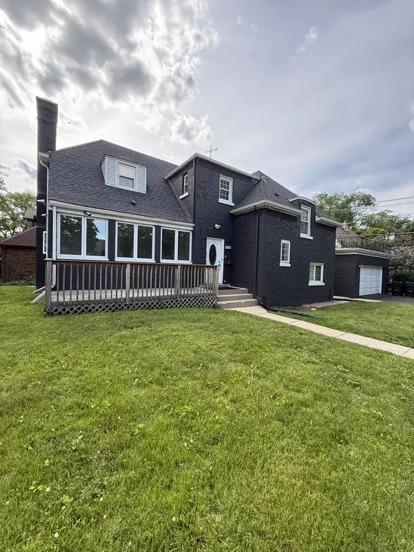 6800 N Knox Avenue, Lincolnwood, IL 60712