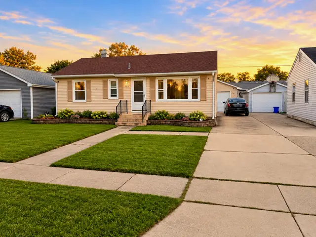 123 James Street, Montgomery, IL 60538 - #1