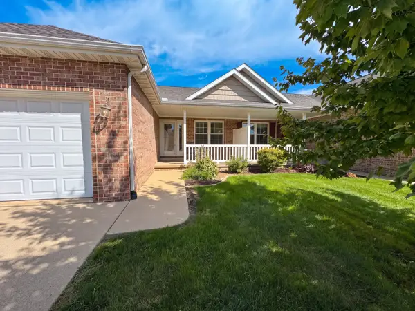 1823 Kingsbury Road, Washington, IL 61571