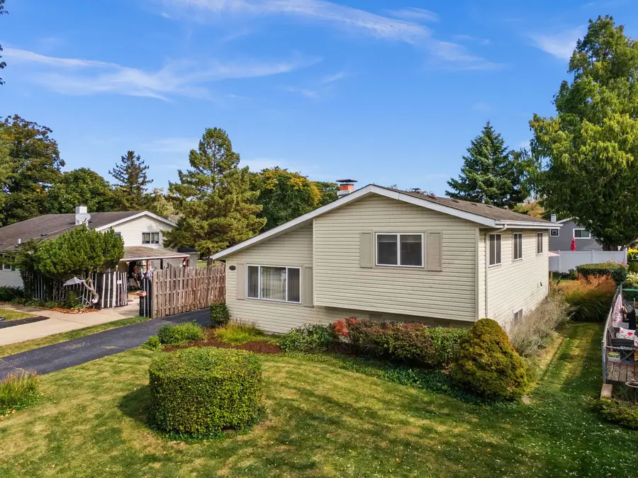 391 N Kramer Avenue, Lombard, IL 60148 - #3