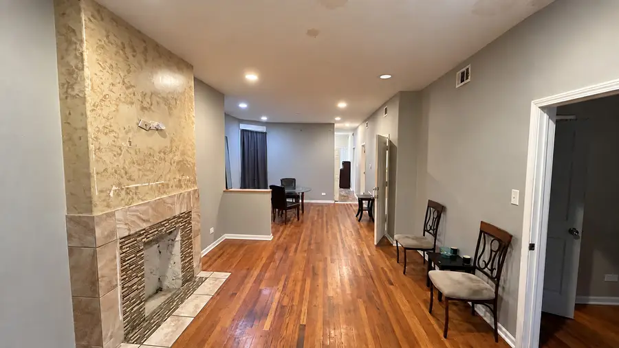 6620 S Marquette Road, Chicago, IL 60637 - #3
