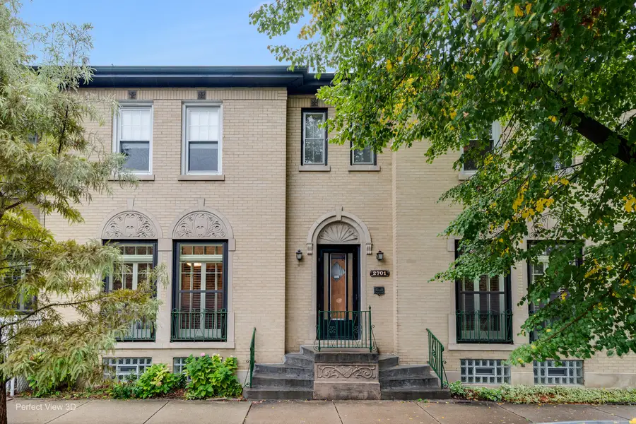 2701 W Farwell Avenue, Chicago, IL 60645 - #2
