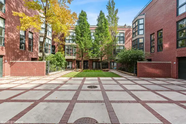 1701 N Halsted Street #E2, Chicago, IL 60614