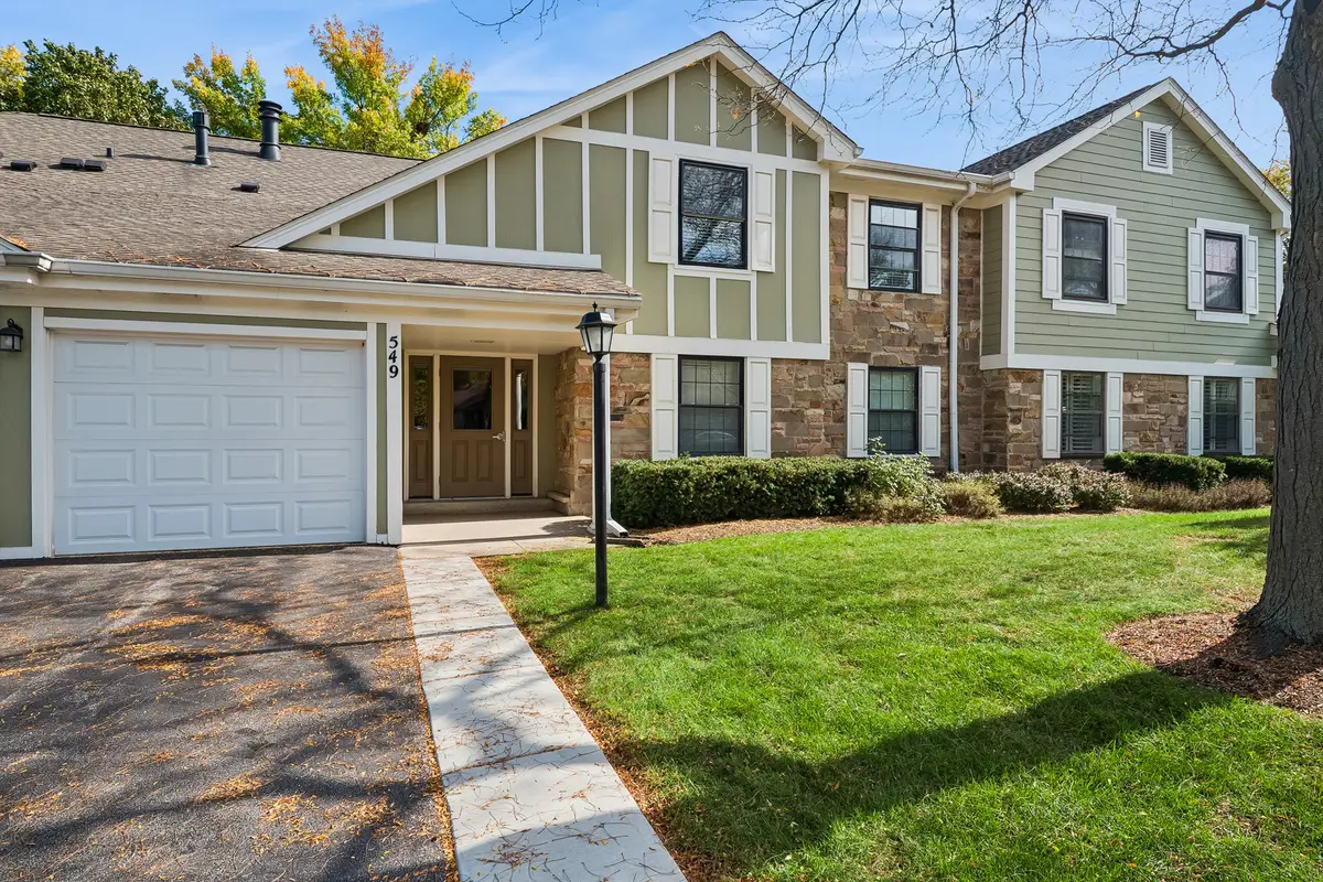 549 Williamsburg Court #B2, Wheeling, IL 60090 - #1