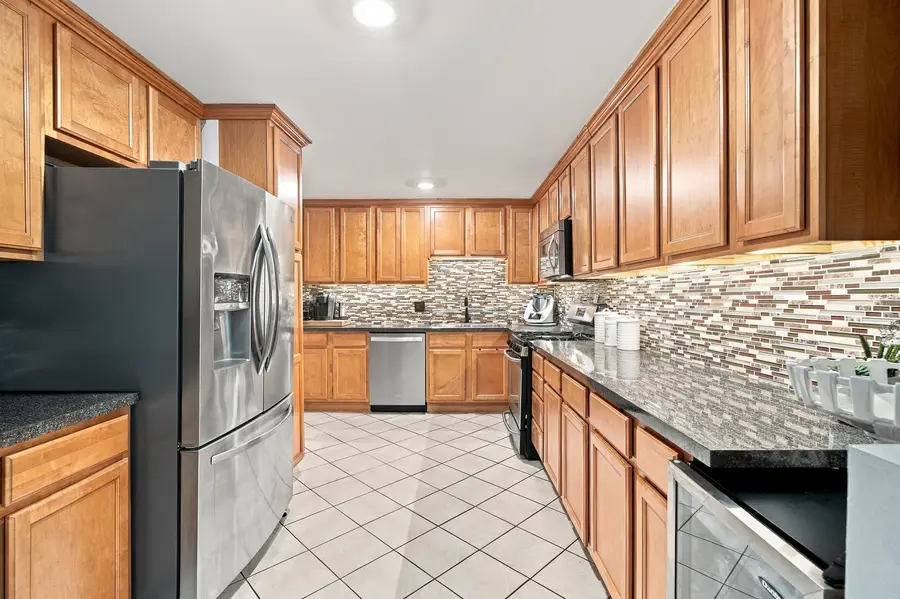 704 Dempster Street #E207, Mount Prospect, IL 60056 - #3