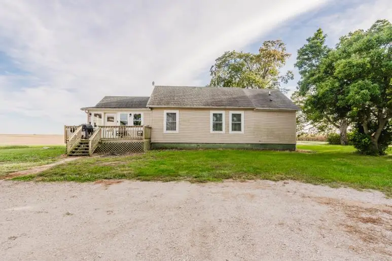 6528 Lilac Road, Clinton, IL 61727 - #3