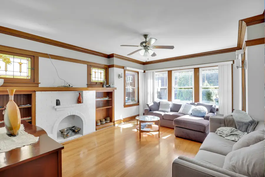 3626 W Cornelia Street, Chicago, IL 60618 - #2