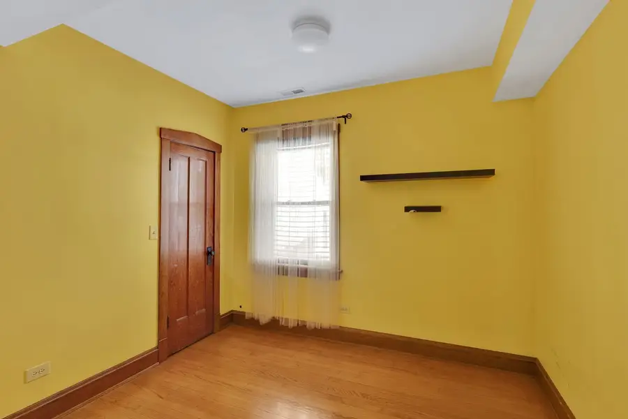3626 W Cornelia Street, Chicago, IL 60618 - #3