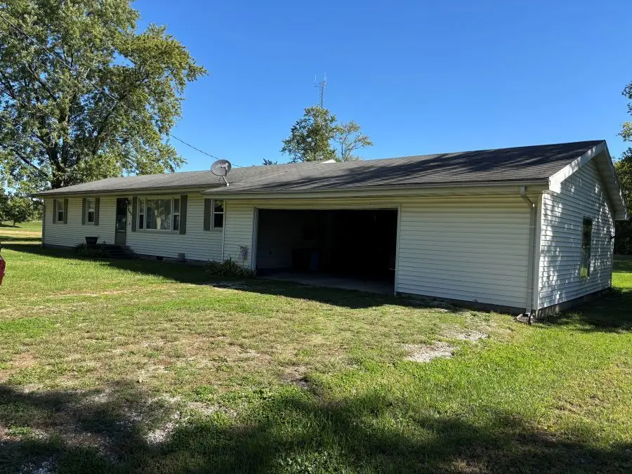 565 N 2nd Street, Sheldon, IL 60966 - #2