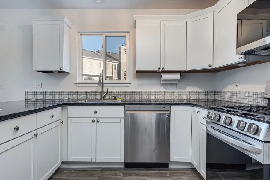 6865 Hampton Circle, Gurnee, IL 60031 - #2