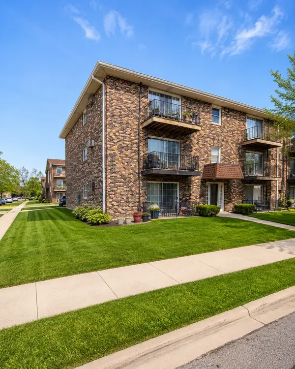 7101 Oconnell Drive #2C, Chicago Ridge, IL 60415
