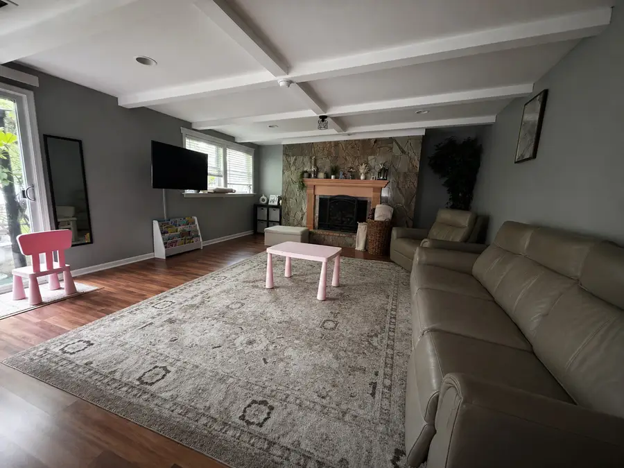 324 N Emerald Avenue, Mundelein, IL 60060 - #3
