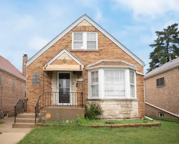 4850 W Waveland Avenue, Chicago, IL 60641