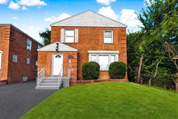 2042 W 76th Street, Chicago, IL 60620