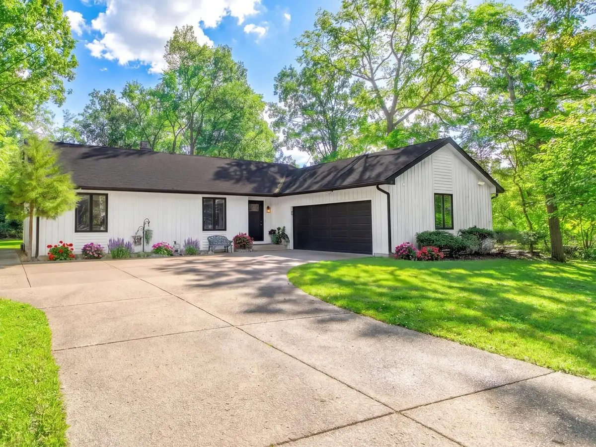 34017 N Lakeside Drive, Grayslake, IL 60030 - #1