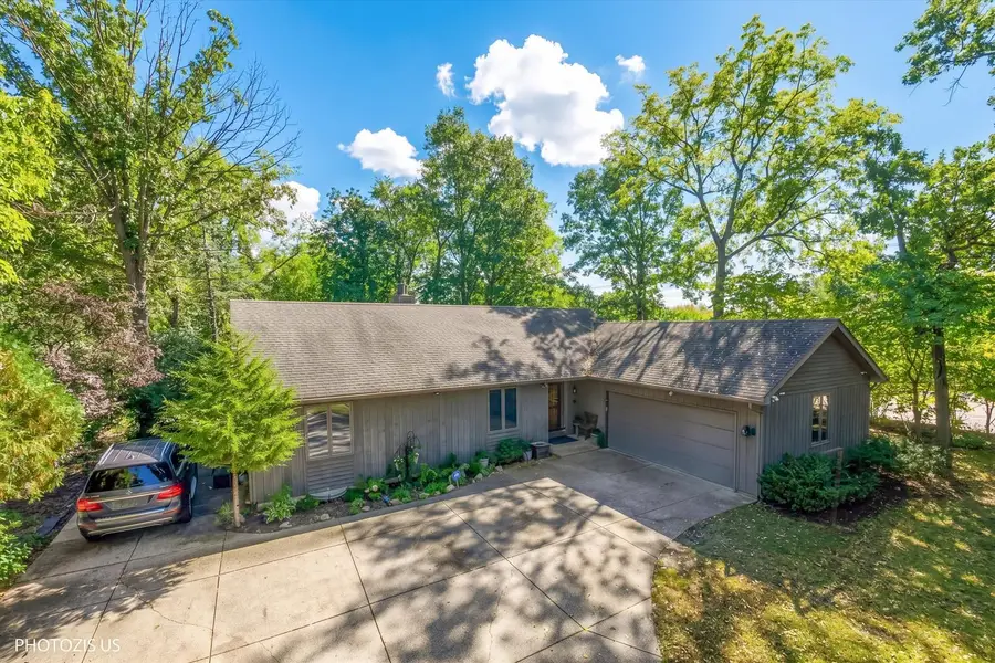 34017 N Lakeside Drive, Grayslake, IL 60030 - #2