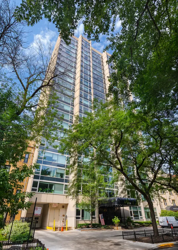 2728 N Hampden Court #203, Chicago, IL 60614