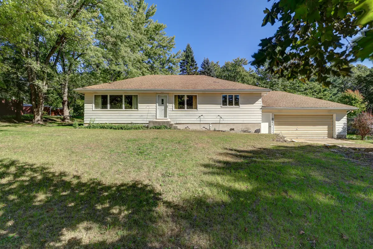 4020 W Wisconsin Street, Dixon, IL 61021 - #1