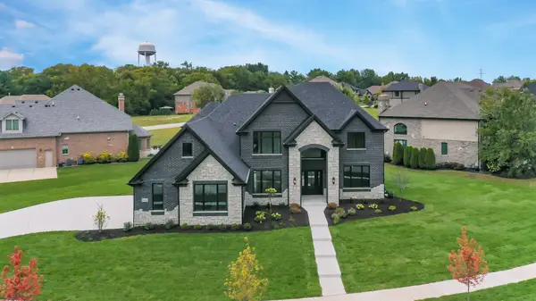 9044 Port Washington Drive, Frankfort, IL 60423