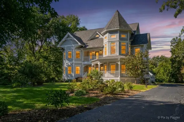 39W632 Bolcum Road, St. Charles, IL 60175