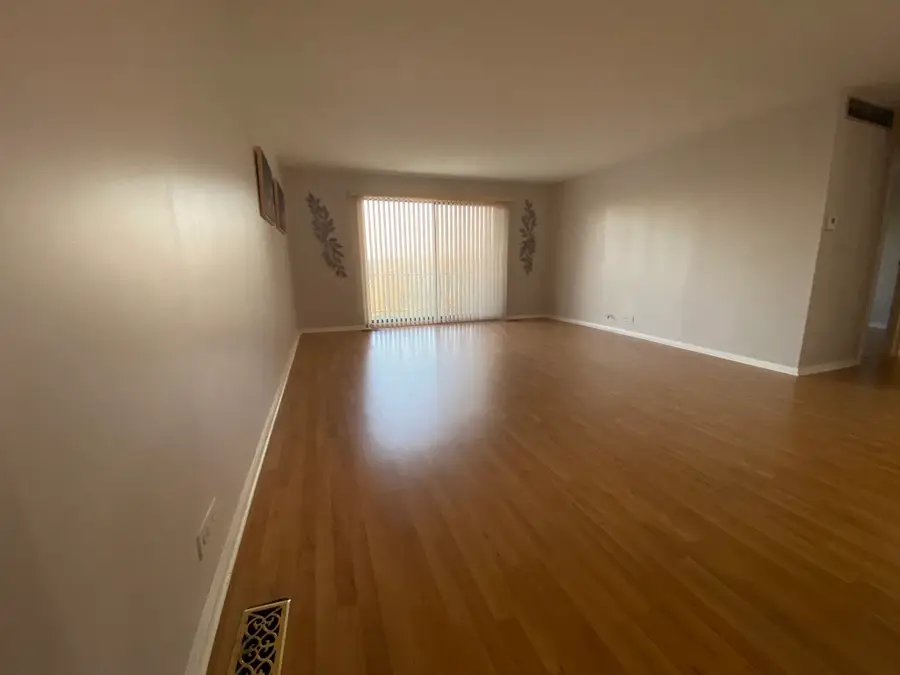 900 W Sunset Drive #502, Glenwood, IL 60425 - #2