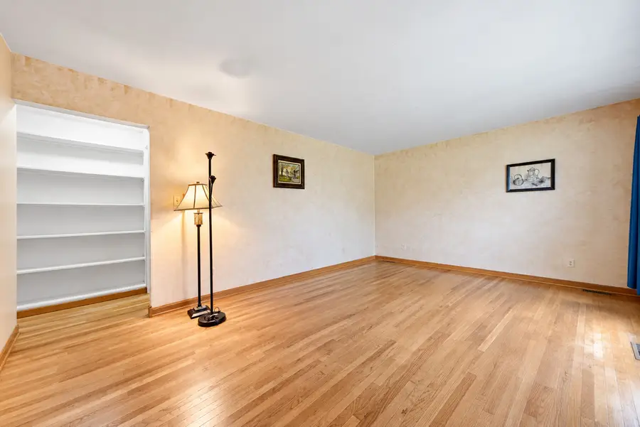 129 Oakview Drive, New Lenox, IL 60451 - #3
