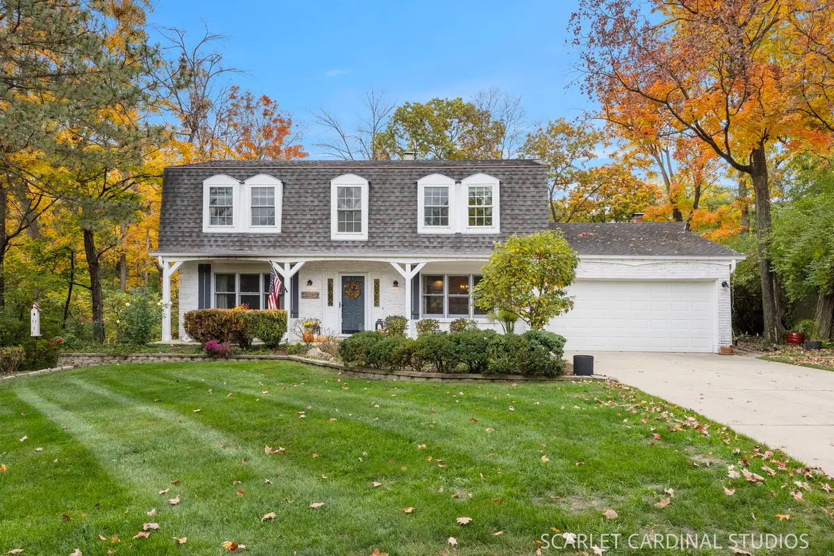 23W112 Kings Court, Glen Ellyn, IL 60137 - #1