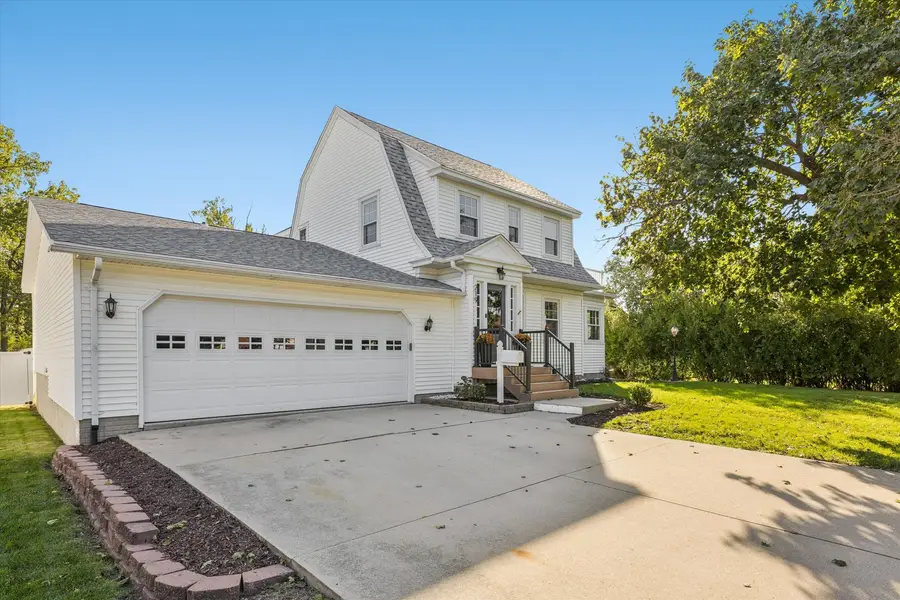 219 10th Street, De Witt, IA 52742 - #3