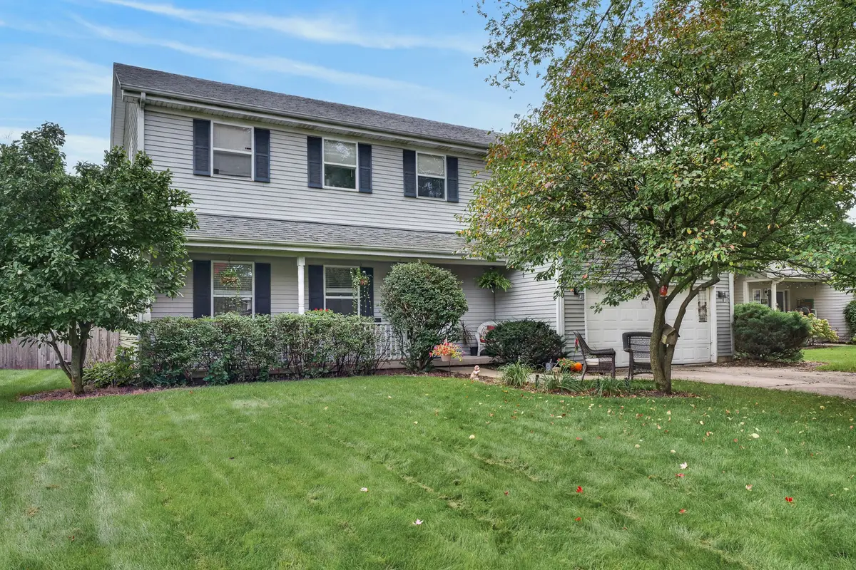 800 Birch Street, Algonquin, IL 60102 - #1