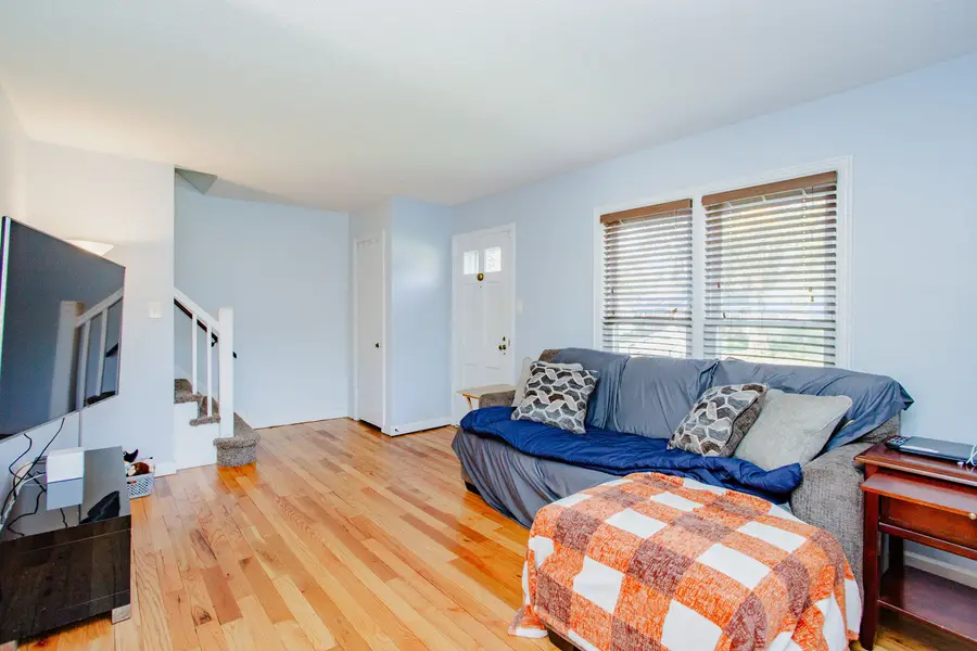 1697 Stockton Avenue, Des Plaines, IL 60018 - #3