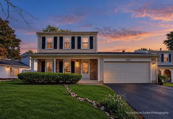 1642 Trafalgar Lane, Aurora, IL 60504