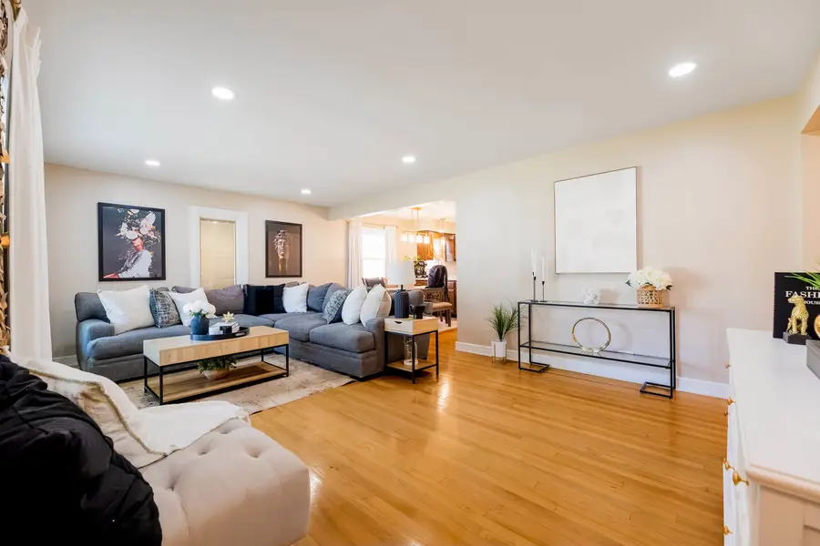 9205 Menard Avenue, Oak Lawn, IL 60453 - #2