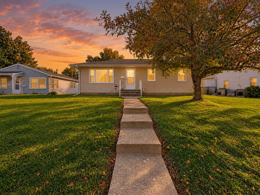 1541 Florence Lane, Davenport, IA 52804 - #2