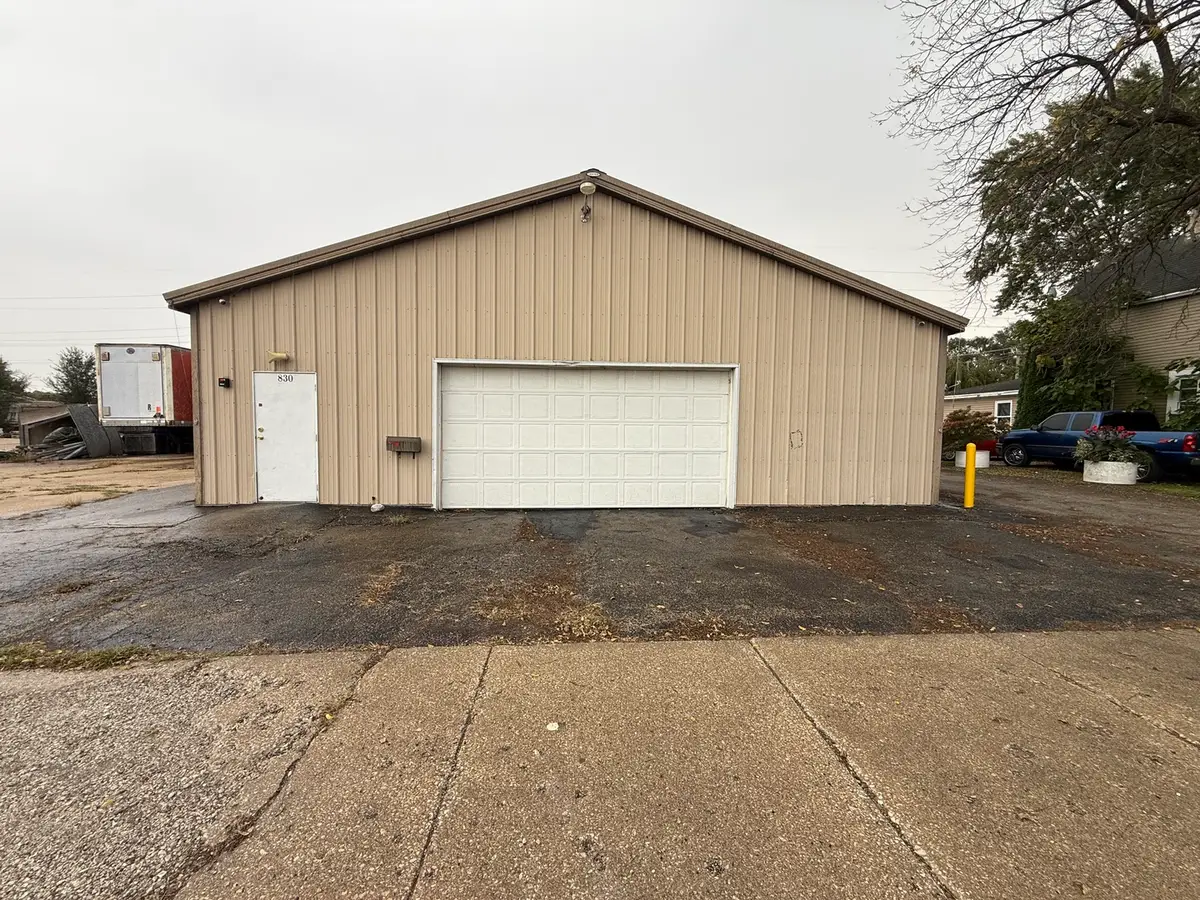 830 S Mcmullen Drive, Kankakee, IL 60901 - #1